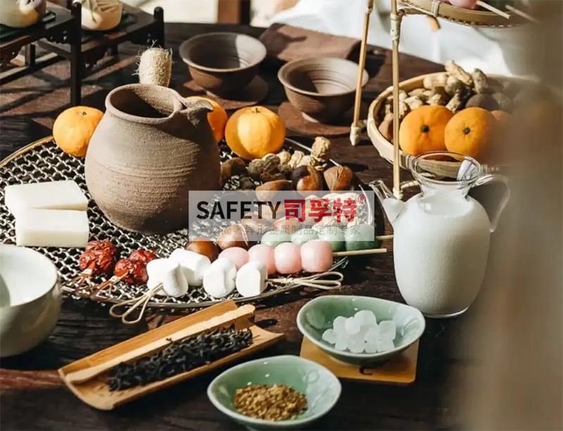 圍爐煮茶驟然爆火，一套好的圍爐茶桌必不可少[司孚特圍爐茶桌,炭火爐](圖2)